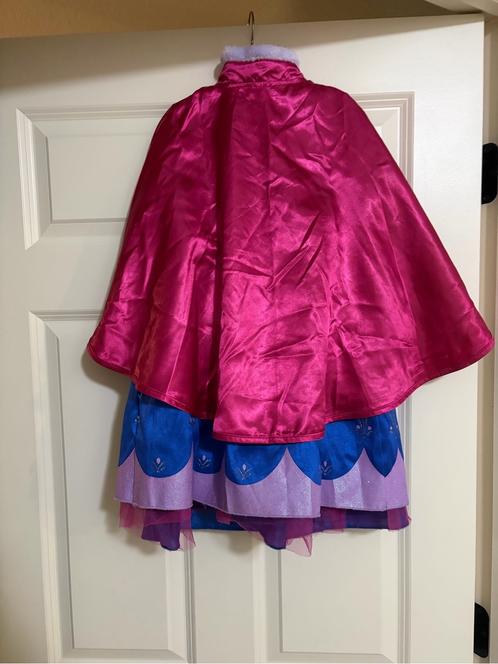 Disney Frozen Anna Costume Dress & Cape Girls Size 3T - Picture 2 of 7